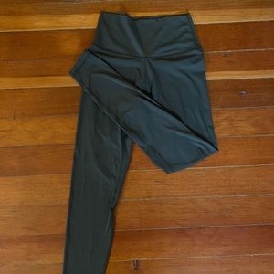 Colorfulkoala Leggings // Lululemon align dupe!